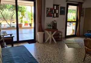 VILLA GEORGE