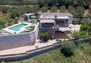 Villa Lady Dafni with private heated pool