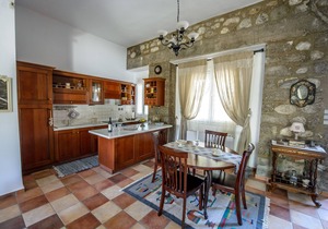 Villa Near The Beach (125m²) 2-7 Guests