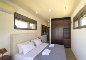 Villa Sfedami 350m² with 55m² pool with spa