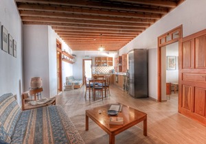 Villa Thalassa 1 | 2 Bedrooms with En-suite | Traditional Lindian Bed |.