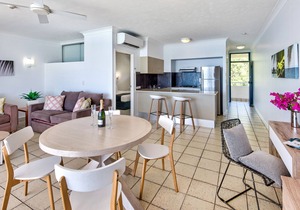 Whitsunday Apartment East 1304 in Hamilton Island