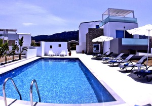 XENOS VILLA 4 - LUXURY VILLA WITH PRIVATE SWIMMING POOL NEAR THE SEA