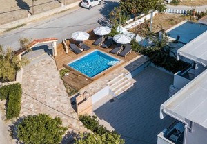 Yianna Studios
