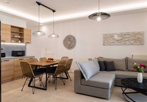 Zen chic apartment,pool,Near beach & amenities