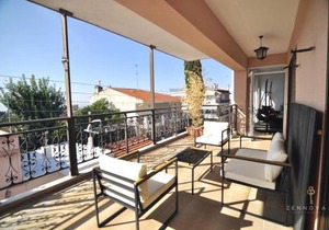 Zennova #80 Kastra Apartment