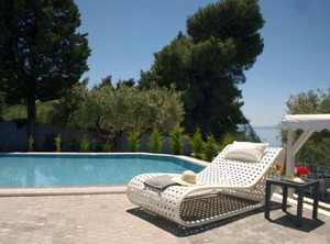 Acrotel Athena Villa | Elia Nikitis