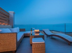 Diamante Beachfront | Kato Diminio