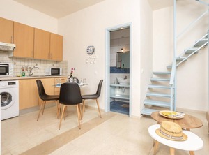 Flora Maisonettes | Lakka