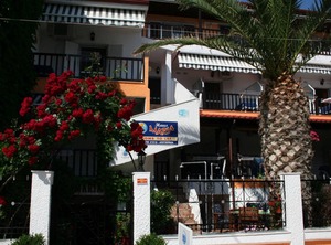 Holiday Nea Moudhania Persons Bedrooms | Nea Potidaia