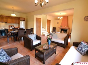Holiday Agios Myronas Persons Bedrooms | Pendamodi