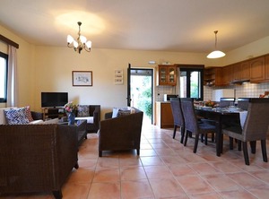 Holiday Agios Myronas Persons Bedrooms | Pendamodi