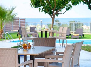 Holiday Tavronitis Persons Bedrooms | Dempla
