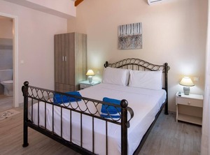 Holiday Paxos Ort Persons Bedrooms | Rantatika