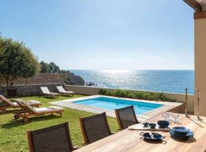 Ferienhaus Pefki Für Personen | Pefkos