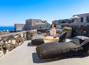 Santorini | Finikia