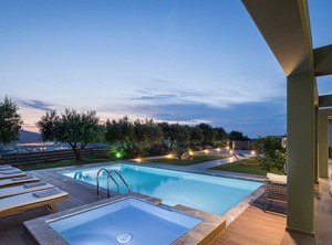 Olive Villa | Potistiria