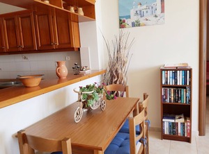 Sunrise Located Air Conditioned Beach | Kefalari