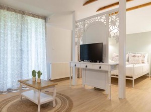 Villa La | Kalyvia Varikou