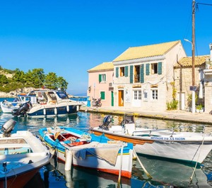 Spiros Jetty Beach Sea Car Required 