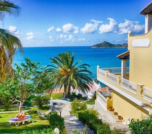 Vom Sandstrand Agios Georgios Pagi 