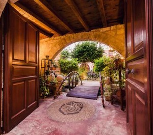 Avalon Boutique Suites Hotel 