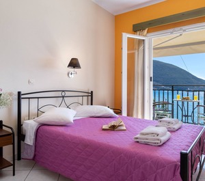 Apostolos Lefkada 