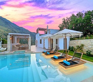 Holiday Georgioupoli Persons Bedrooms 