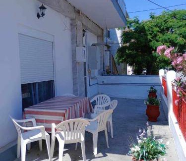 Agia Triada Apartment | 100 m² Apartment ∙ 3 bedrooms ∙ 6 guests