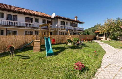 Alonia Apartment | 100 m² Apartment ∙ 3 bedrooms ∙ 6 guests