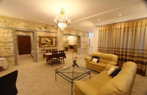 Agii Theodori House | 100 m² House ∙ 1 bedroom ∙ 2 guests