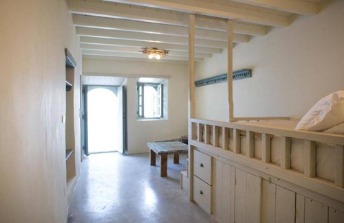 Nisyros House | 100 m² House ∙ 2 bedrooms ∙ 4 guests