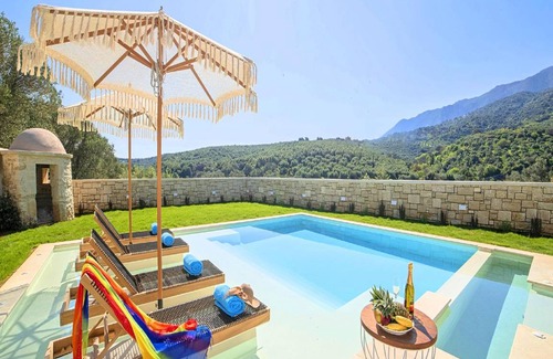 Kavallos House | 100 m² House ∙ 3 bedrooms ∙ 8 guests