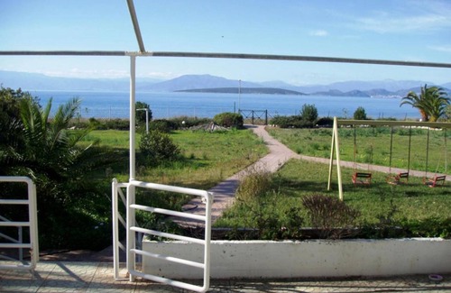 Kilada House | 100 m² House ∙ 3 bedrooms ∙ 6 guests