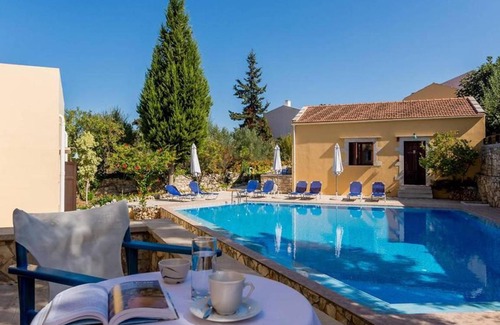 Douliana Apartment | 1000 m² Apartment ∙ 8 bedrooms ∙ 21 guests