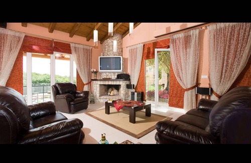 Vassilatika Villa | 1000 m² Villa ∙ 9 bedrooms ∙ 24 guests
