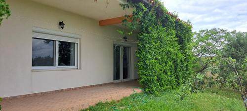 Alexandroupoli Villa | 104 m² Villa ∙ 2 bedrooms ∙ 5 guests