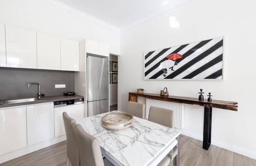 Plaka Apartment | 105 m² Apartment ∙ 2 bedrooms ∙ 4 guests