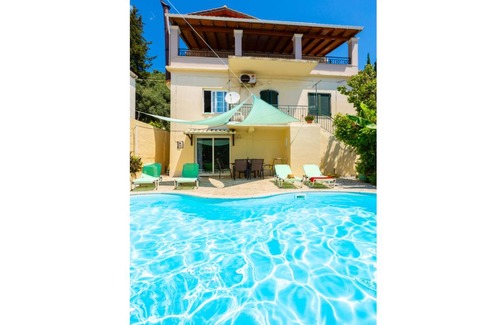 Katavolos House | 105 m² House ∙ 2 bedrooms ∙ 5 guests