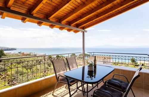 Paralia Vergas Apartment | 106 m² Apartment ∙ 3 bedrooms ∙ 7 guests