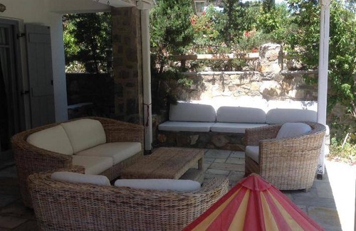 Livadi House | 107 m² House ∙ 4 bedrooms ∙ 10 guests