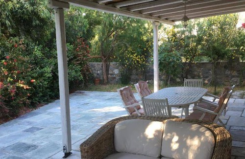Livadi House | 107 m² House ∙ 4 bedrooms ∙ 10 guests