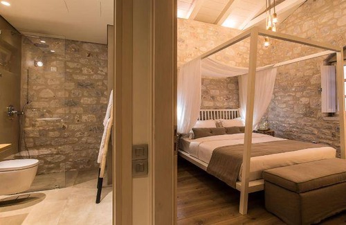 Areopoli Hotel | 110 m² Hotel ∙ 2 bedrooms ∙ 20 guests
