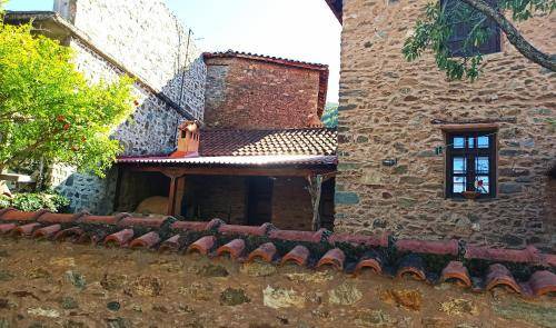 Lithia House | 110 m² House ∙ 2 bedrooms ∙ 6 guests