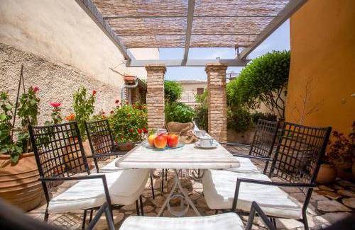 Corfu Town House | 110 m² House ∙ 2 bedrooms ∙ 4 guests