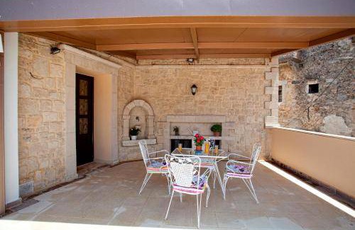 Argyroupoli Villa | 110 m² Villa ∙ 2 bedrooms ∙ 6 guests