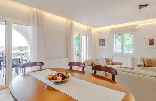 Corfu Town Apartment | 120 m² Apartment ∙ 2 bedrooms ∙ 5 guests