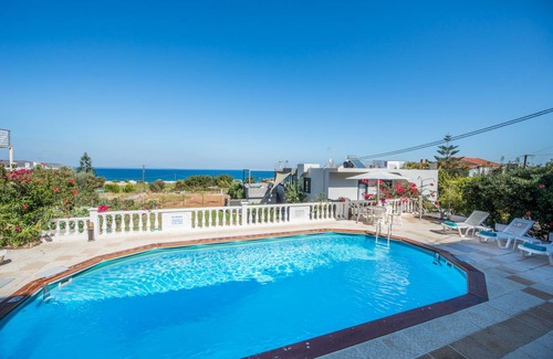 Kato Stalos Apartment | 120 m² Apartment ∙ 3 bedrooms ∙ 7 guests