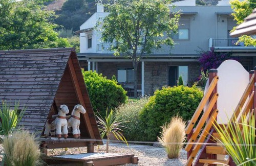 Ormos Panagias Apartment | 120 m² Apartment ∙ 3 bedrooms ∙ 127 guests
