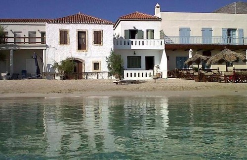 Diakofti House | 120 m² House ∙ 3 bedrooms ∙ 8 guests